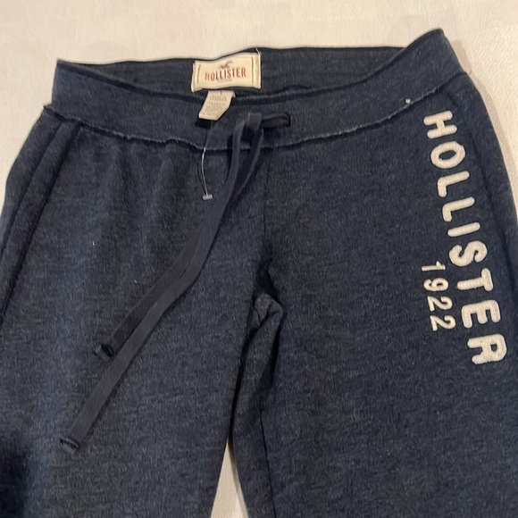NWOT Hollister pants - Picture 3 of 4